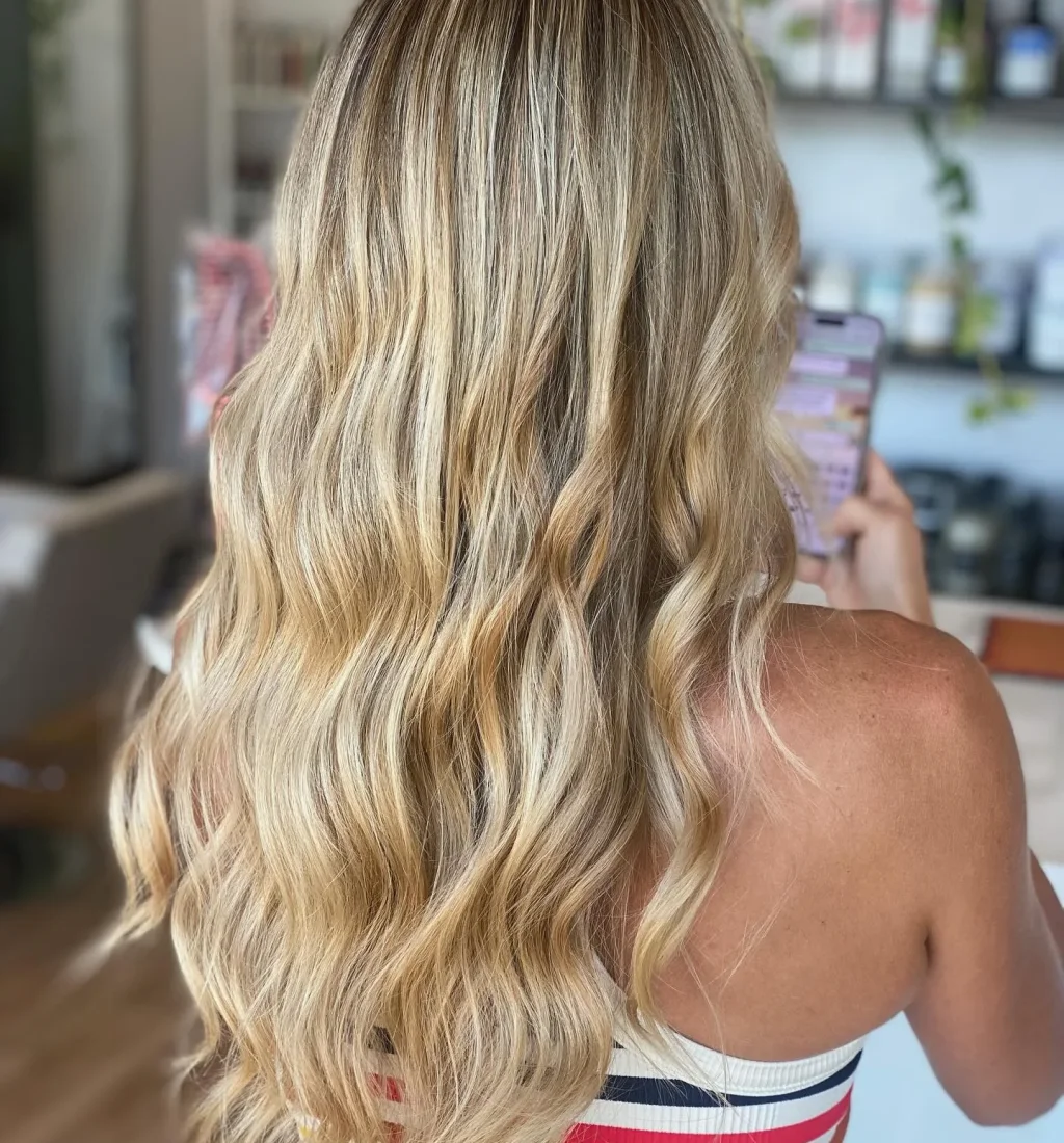 icy-balayage-blonde-catchy